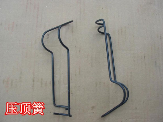 压顶簧图片